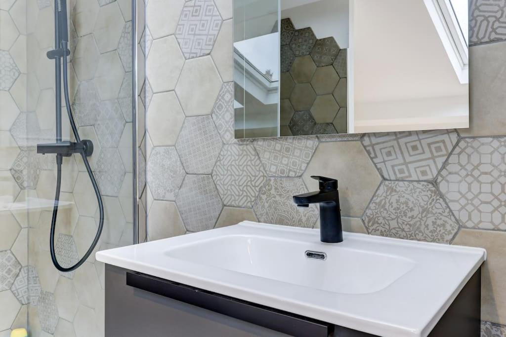 La Cambuse Topdestination-Bourg - Centre Ville - Classe 3 Etoiles Екстериор снимка